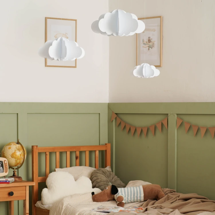 Chmurki wiszące do pokoju dziecka – subtelny i klimatyczny akcent